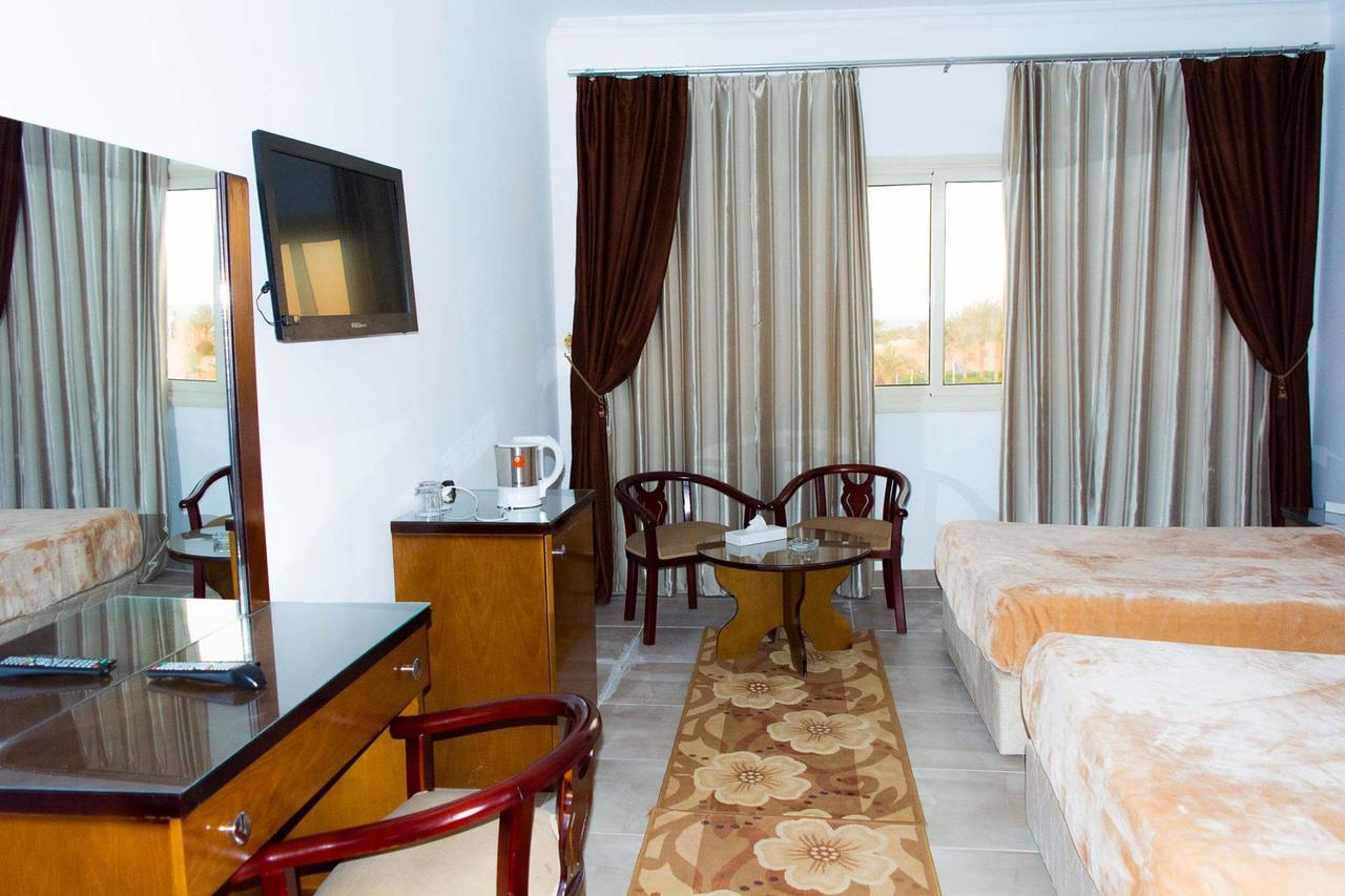 Dolphin Hotel El Qoseir Dış mekan fotoğraf